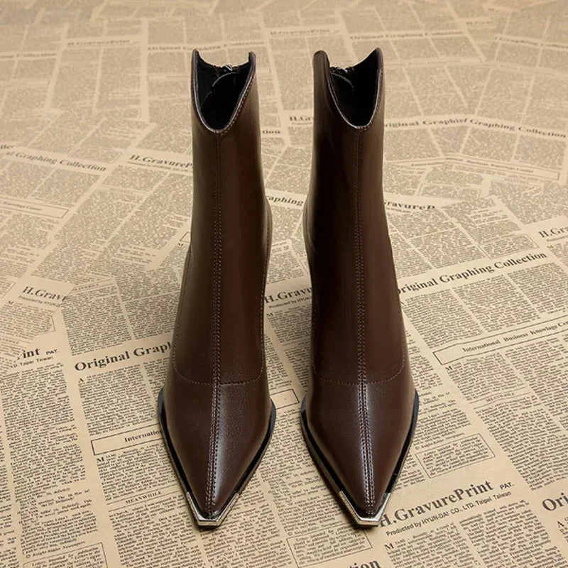 Lena™ | Eleganta Ankelboots med Metalltopp